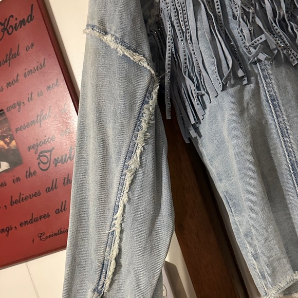 Rock & Republic Light Blue Fringe Jean Jacket - Picture 6 of 8